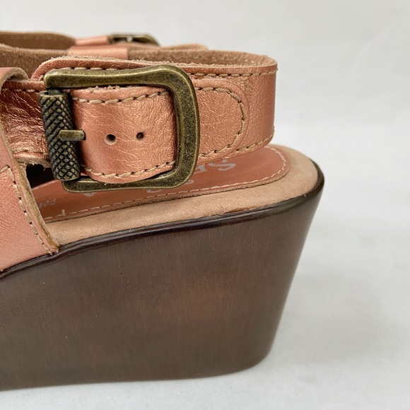 SBICCA Daytons Platform Leather Sandals in Metallic Coral Size 9M New - Picture 7 of 10